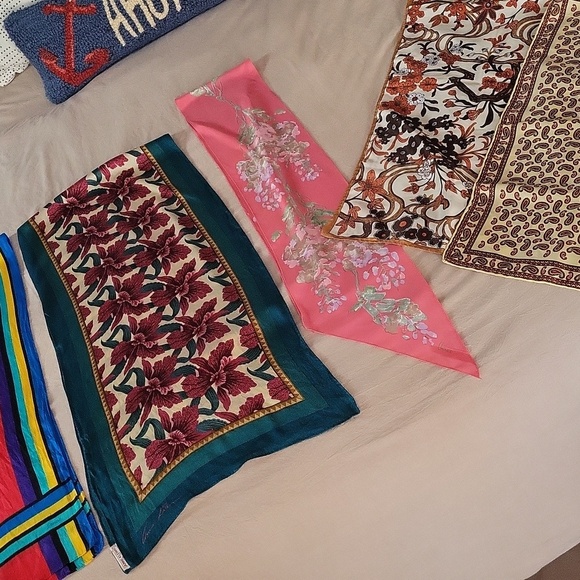 Floral and Patterned Scarves Set Five Pieces. - Picture 1 of 11